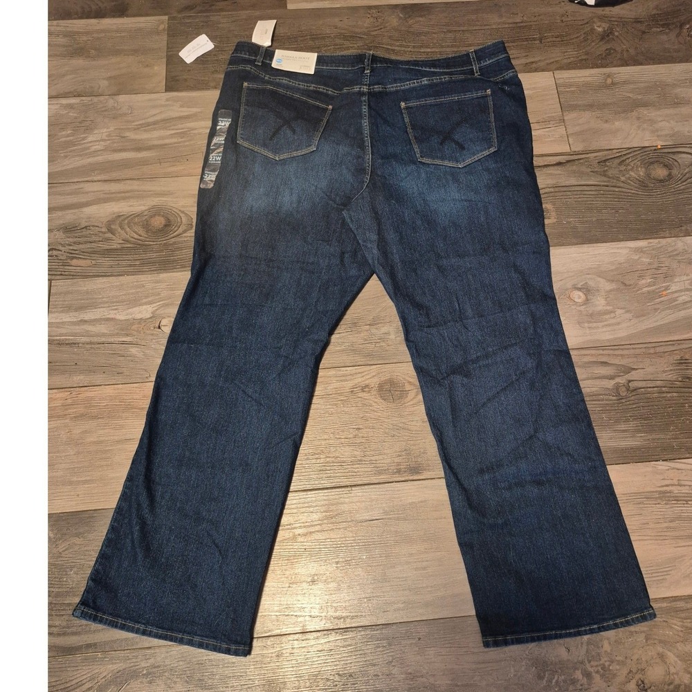 CJ Banks Barely Boot Straight Fit Jeans Womens 22W Mid-Rise Dark Wash Denim New - Picture 2 of 3